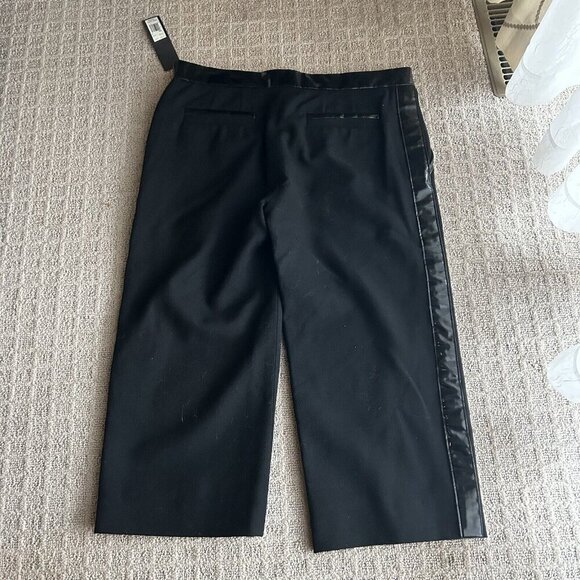 MARC JACOBS Black Capri Crop Pant Womens Size 8 Patent Leather Detail Wool - Picture 11 of 12